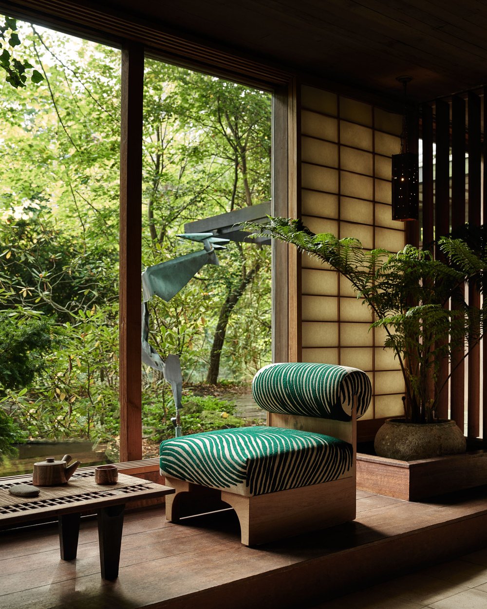 ANTHROPOLOGIE Suite Deluxe