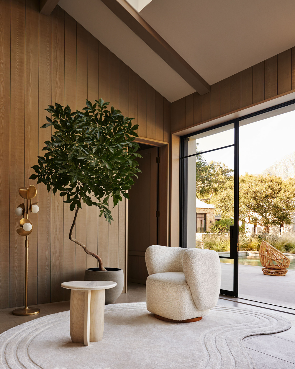 ANTHROPOLOGIE Suite Deluxe