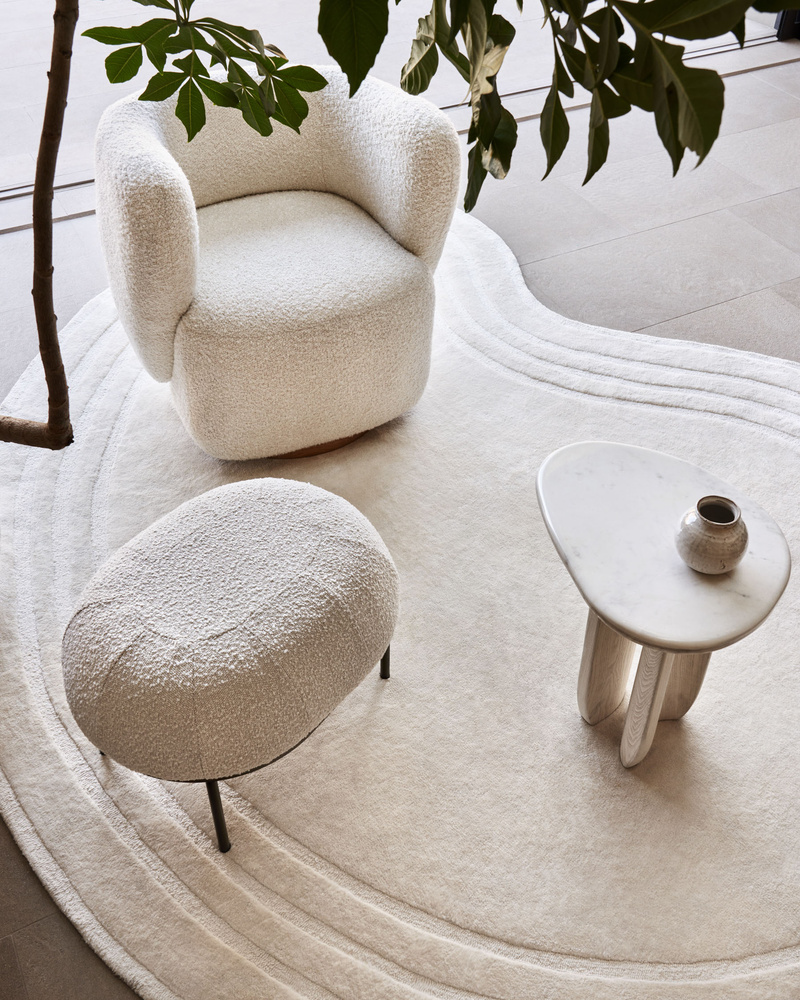 ANTHROPOLOGIE Suite Deluxe