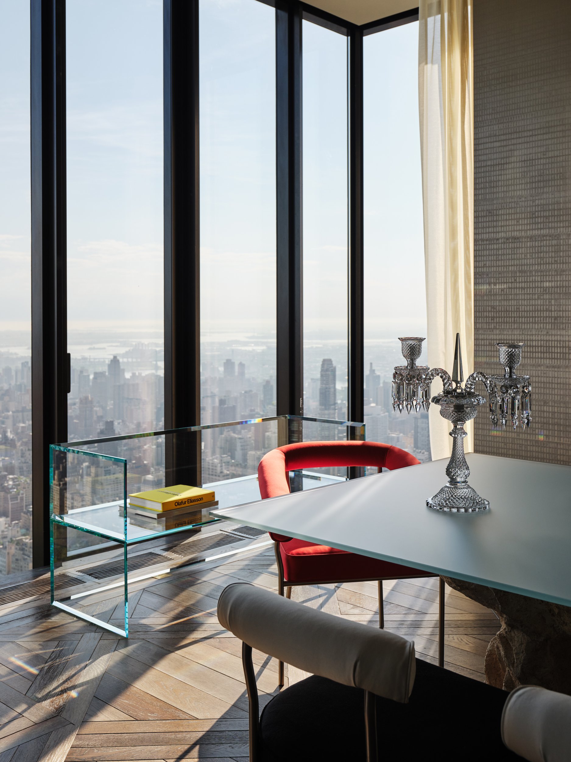 ARCHITECTURAL_01 Suite Deluxe