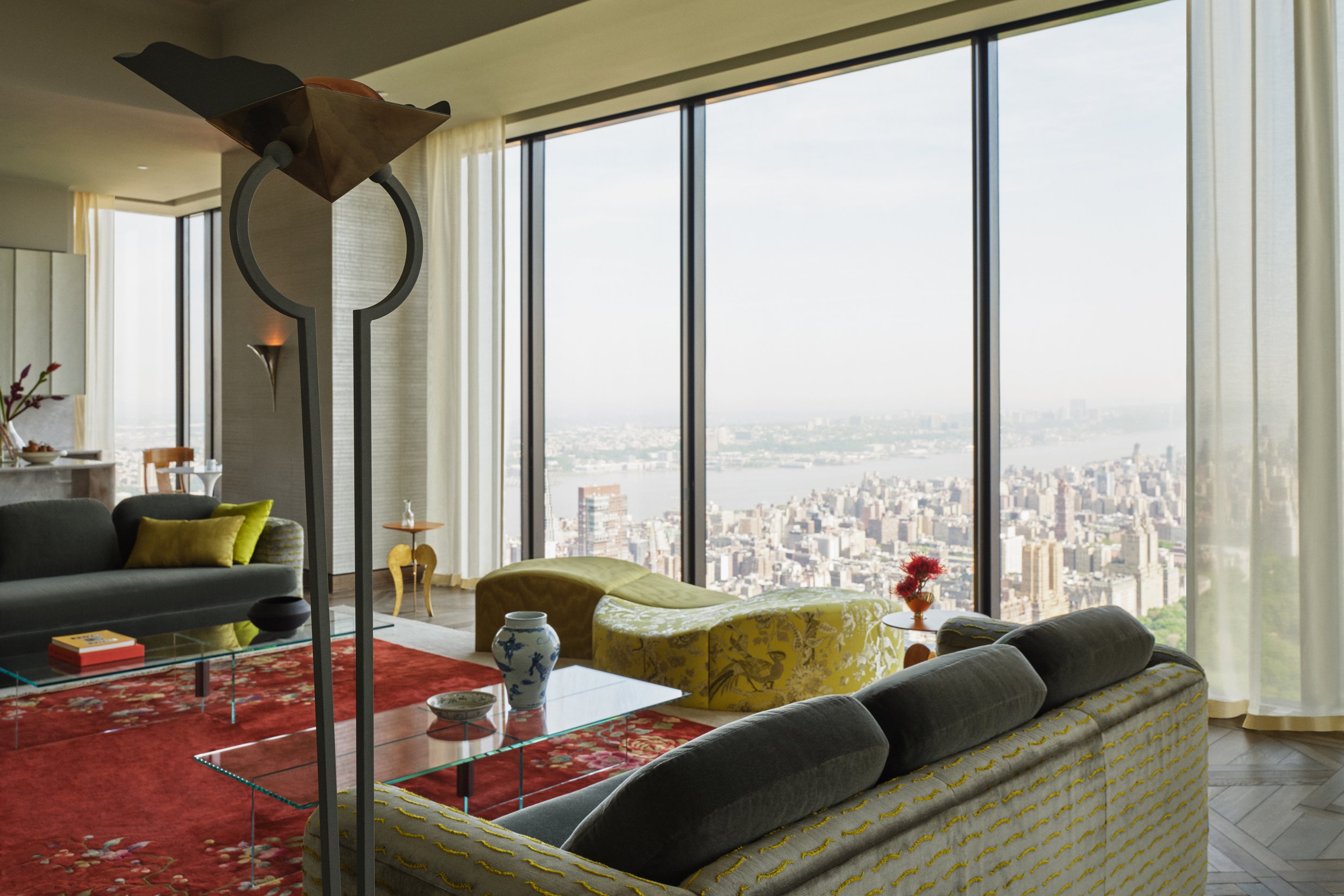ARCHITECTURAL_01 Suite Deluxe