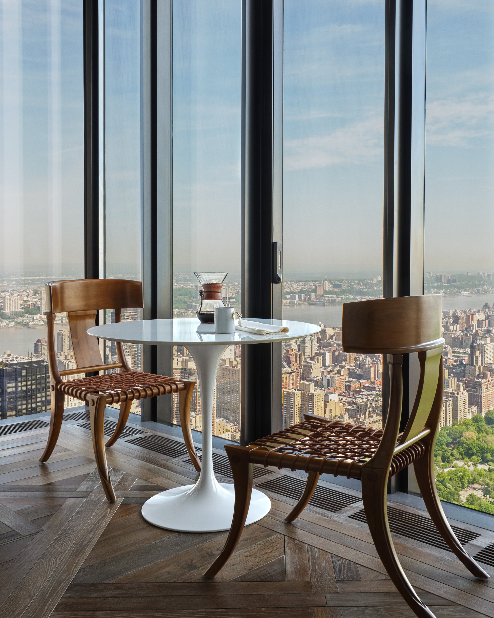 ARCHITECTURAL_01 Suite Deluxe