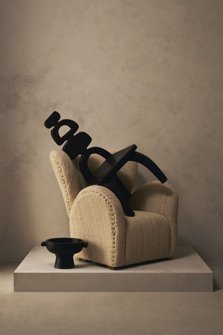 BANANA_REPUBLIC_2 Suite Deluxe